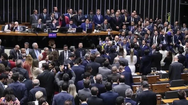 Veja como votou cada deputado no PL da Dosimetria