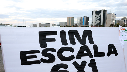 CCJ do Senado aprova fim da escala 6x1 e prevê jornada de 36h semanais