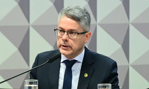 Senado aprova PL Antifacção com penas que podem chegar a 120 anos