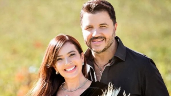 Esposa de Maurício Manieri tem alta após sofrer AVC: 'Nasci de novo'