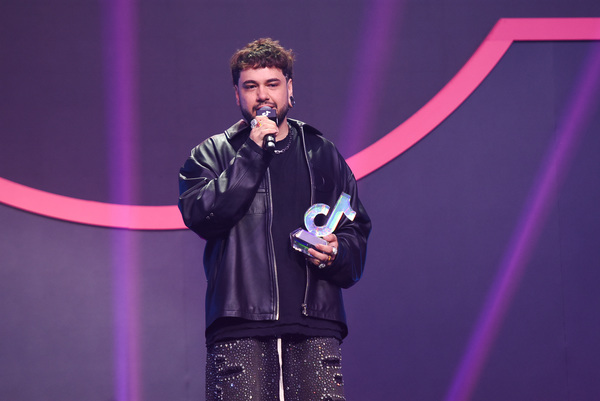 TikTok Awards 2025 coroa Brino como criador do ano