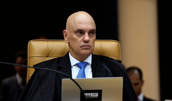 Decisão de Moraes sobre Carla Zambelli gera reações em Brasília
