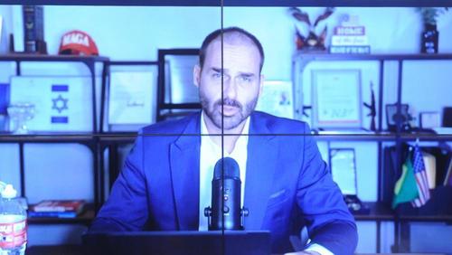 Eduardo Bolsonaro lamenta retirada de Moraes da Lei Magnitsky: "Pesar"