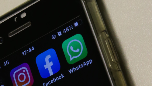 Brasileiro está falando menos de política no WhatsApp, mostra estudo