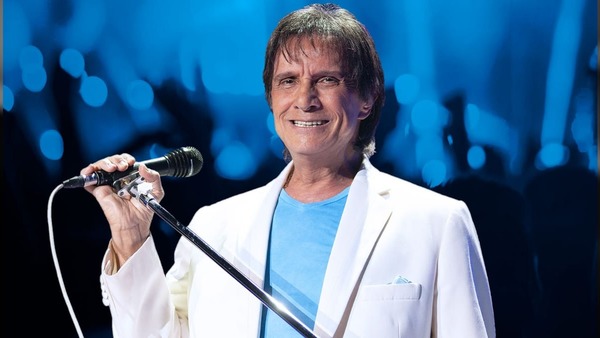 Roberto Carlos sofre acidente e bate Cadillac em gravação de fim de ano