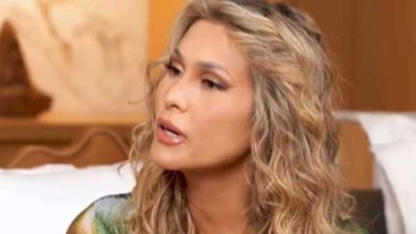 Lívia Andrade revela detalhes da saída do SBT: 'Não me fazia feliz'