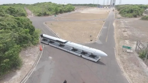 Brasil lança primeiro foguete comercial a partir de Alcântara