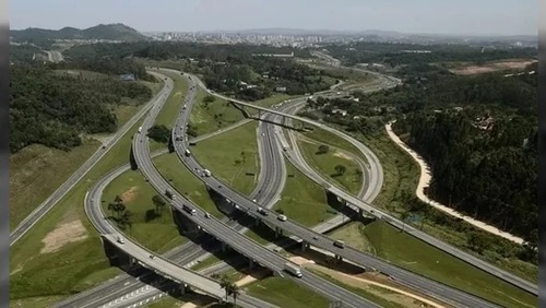 Trecho de Rodovia de SP será rebatizado em homenagem a Silvio Santos