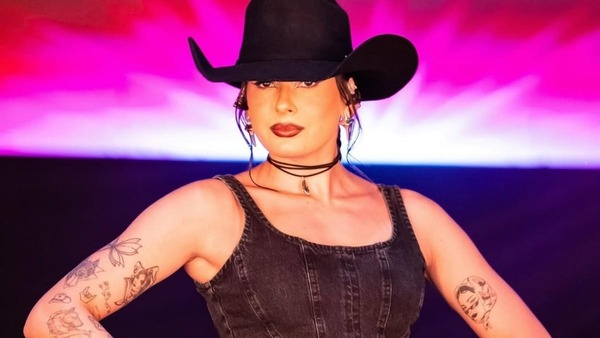 Ana Castela brinca com fake news sobre ela: 'Ou sou sapatão, ou tô grávida'