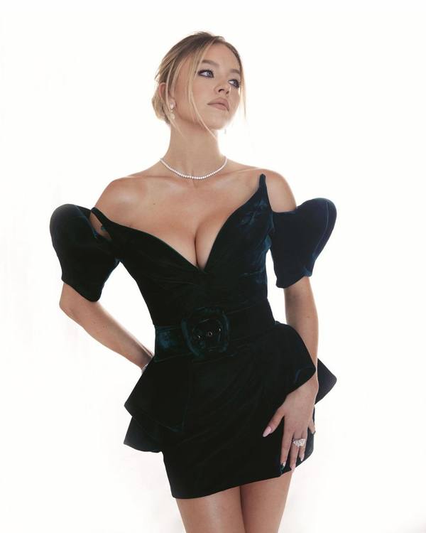 Sydney Sweeney passa por detector de mentiras e diz que seios são naturais