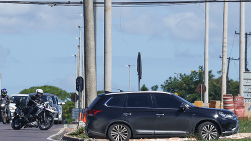 Bolsonaro deixa a PF e é transferido para hospital em Brasília