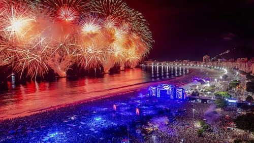 Copacabana promete drones e queima de fogos mais longa na virada