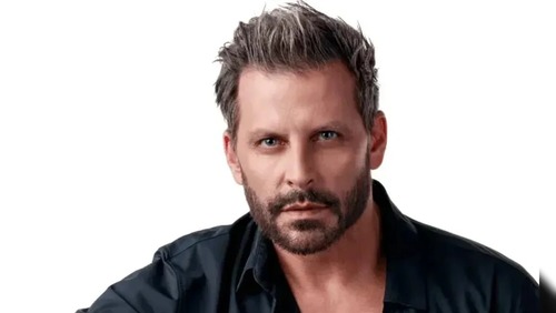 Henri Castelli estaria no pré-confinamento do BBB 26, diz Leo Dias