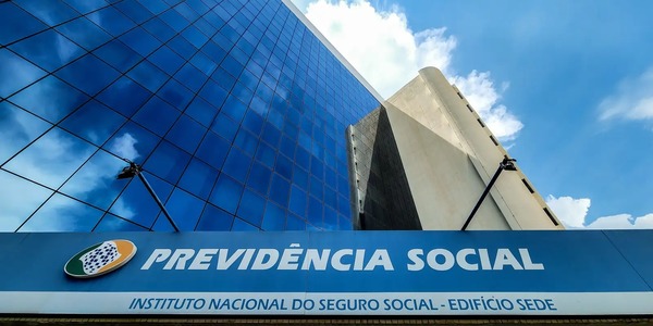 Sancionada lei que proíbe descontos em benefícios do INSS