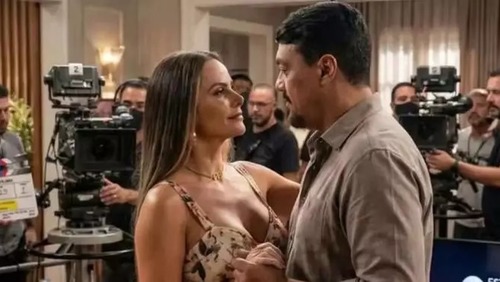 Primeira cena entre Viviane Araújo e Belo vaza na web