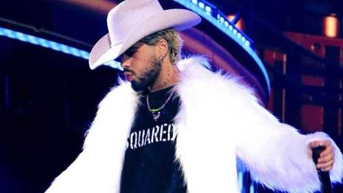 Zé Felipe atrasa show, público se revolta e chama por "Virginia e Vini Jr."