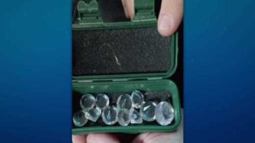 PMs suspeitos de roubar diamantes avaliados em R$ 15 mi são presos no PR