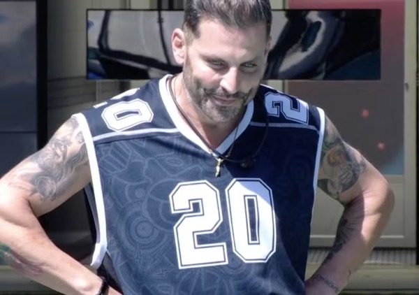 Henri Castelli volta ao BBB 26 após ida ao hospital, mas tem nova convulsão