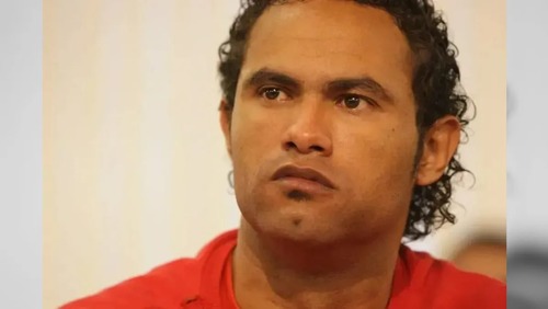 Exclusivo: Goleiro Bruno marca encontro com filho, mas desiste na hora