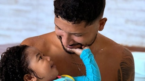 Yuri Lima encanta ao mostrar Nala, sua filha com Iza