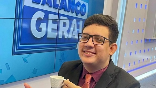 Morre jornalista e apresentador Erlan Bastos aos 32 anos
