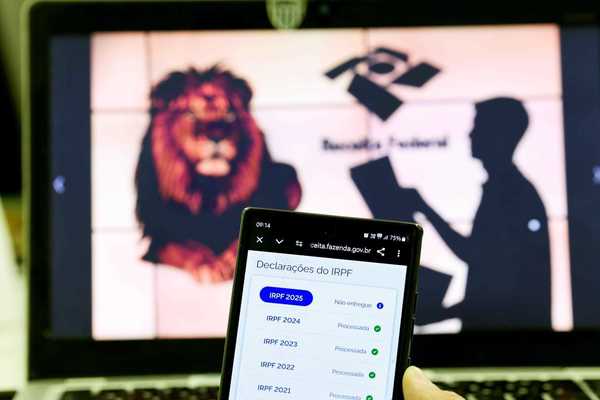 Professores perdem isenção do IR com novo piso de R$ 5.130? Entenda