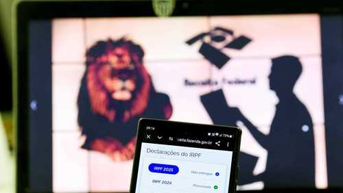 Professores perdem isenção do IR com novo piso de R$ 5.130? Entenda