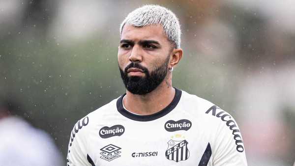Flagra de Gabigol em casa de striptease vaza e vira polêmica na web