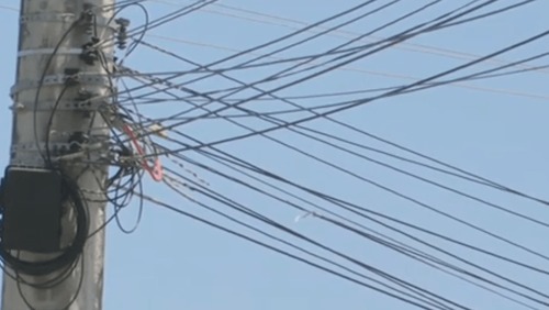 Criminosos do CV, na Bahia, cortam fios e moradores ficam sem internet