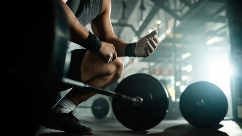 Erros comuns em academias; veja como treinar com segurança