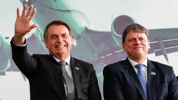 Tarcisio de Freitas deve visitar Bolsonaro na Papudinha nesta quinta-feira