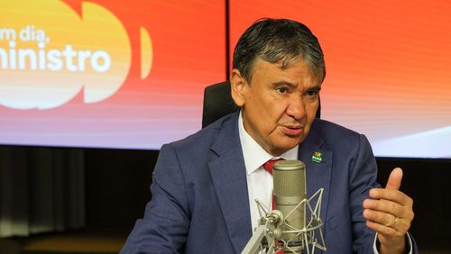 PF investiga origem de fake news sobre programas sociais