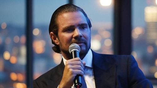 CPMI do INSS convoca Daniel Vorcaro para depor sobre fraudes