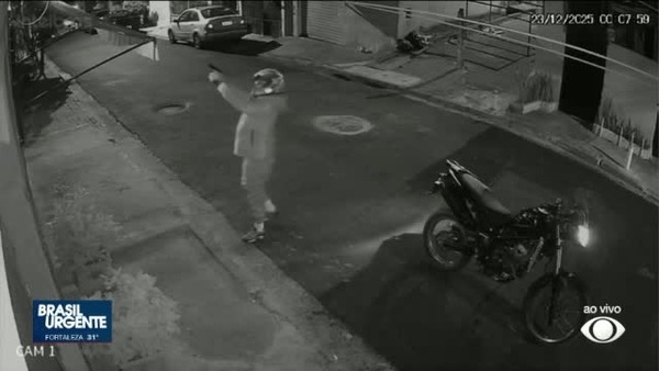 Dono de adega é preso após atirar 30 vezes contra casa de vizinha