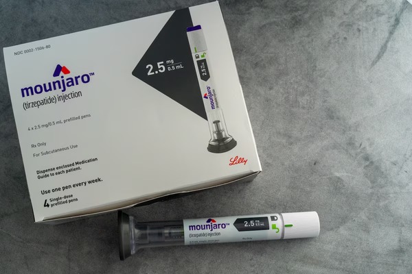 Reino Unido alerta para pancreatite associada a canetas emagrecedoras