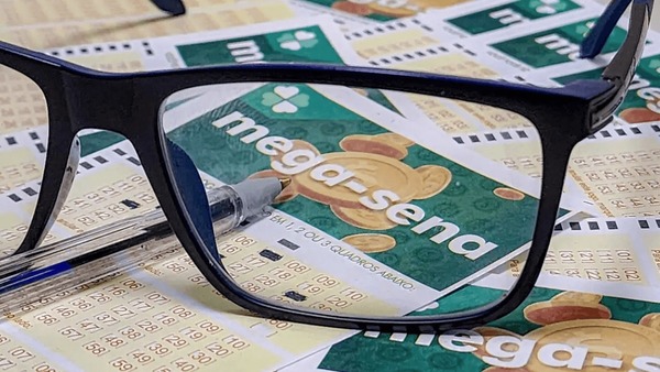 Mega-Sena acumula e prêmio vai a R$ 130 milhões