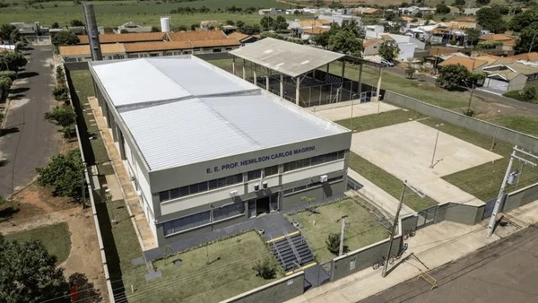 Mais de 3 milhões de estudantes voltam às aulas na rede estadual de SP