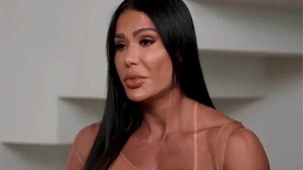 Gracyanne diz que cuida da mãe de Belo após divórcio: “Uma mãe para mim”