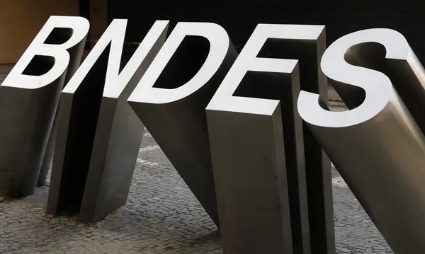 BNDES libera R$ 280 mi para fábrica de bateria da transição energética da WEG