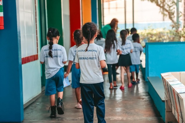 Volta às aulas na rede municipal de Ribeirão Preto acontece nesta quinta-feira (5)