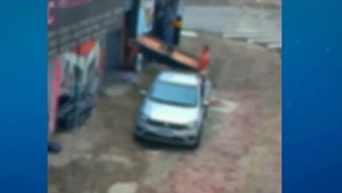 Traficantes são presos ao transportarem 27kg de cocaína em mesa de sinuca