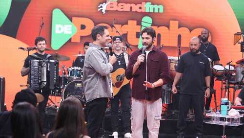 Mioto explica por que não parou de cantar hit com Ana Castela: "Eu amo"