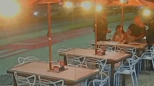 Casal de turistas é assaltado em mesmo quiosque da morte de médicos no Rio