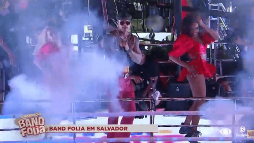 Léo Santana disputa "Música do Carnaval" e festeja: "Está na boca do povo"