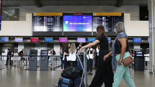 Drones provocam fechamento no aeroporto de Guarulhos (SP)