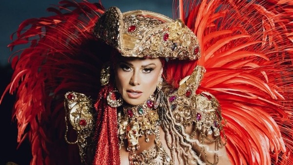 Viviane Araújo avalia fantasia de Virginia na Grande Rio: 'Não favoreceu'