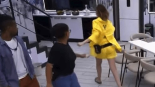 À beira da expulsão: Ana Paula avança contra Cowboy após fala sobre o pai