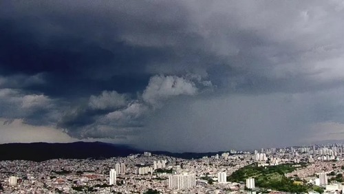 Sobe para 19 o número de mortos pelas chuvas em São Paulo