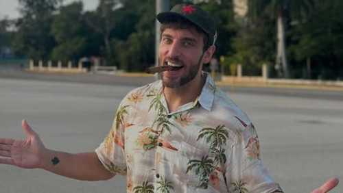 Justiça absolve Leo Lins e anula pena de 8 anos de prisão por ofensas