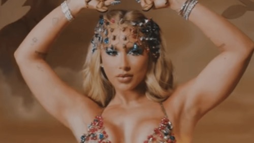 Virginia passa madrugada em salão de beleza e vive perrengue na saída